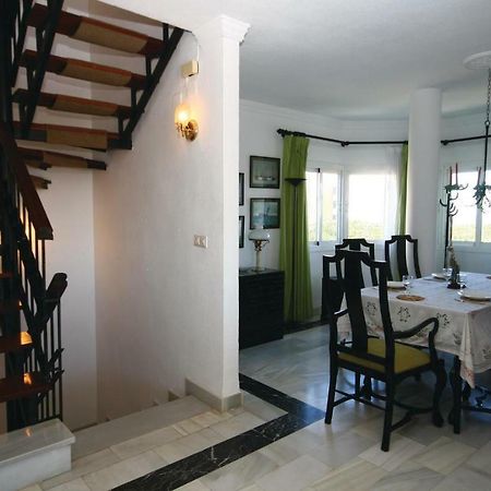 Cozy Apartment In Calahonda With Wifi La Cala De Mijas Luaran gambar