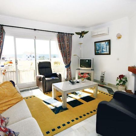 Cozy Apartment In Calahonda With Wifi La Cala De Mijas Luaran gambar