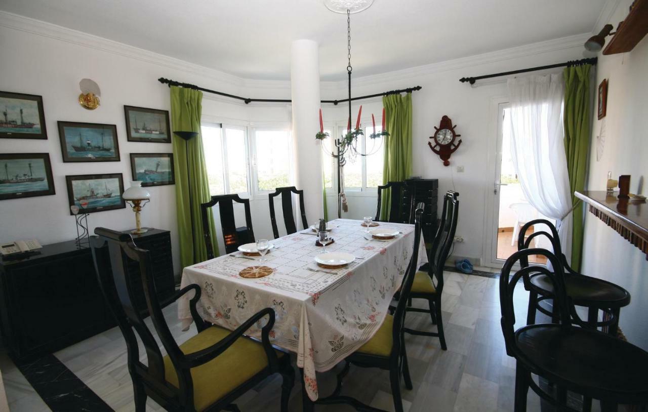 Cozy Apartment In Calahonda With Wifi La Cala De Mijas Luaran gambar